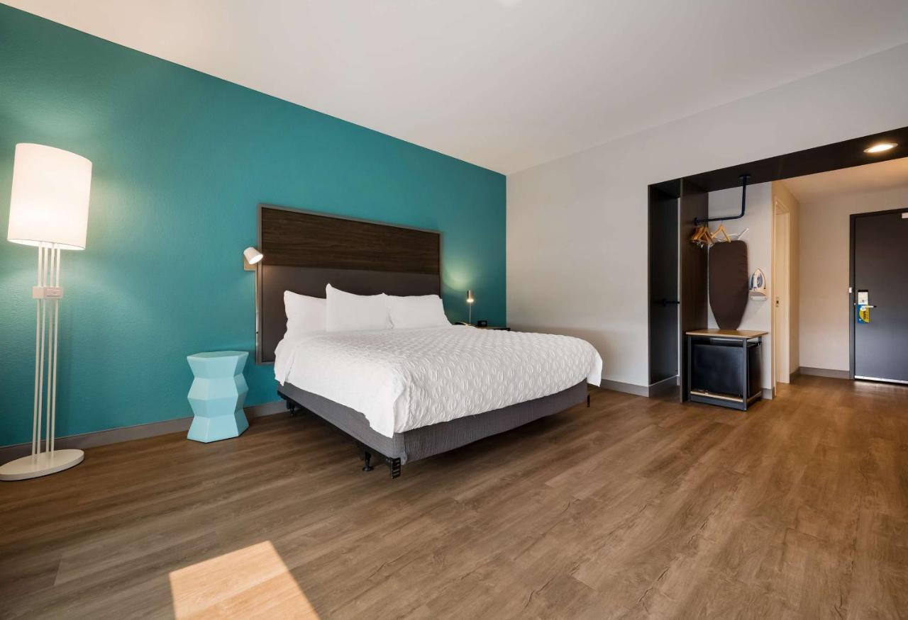 Tru By Hilton Novi Detroit Ξενοδοχείο Εξωτερικό φωτογραφία